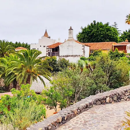 Giovanni & Rosa B Icod De Vinos * Icod De Los Vinos